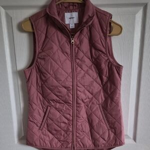Old Navy Quilted Rose Vest